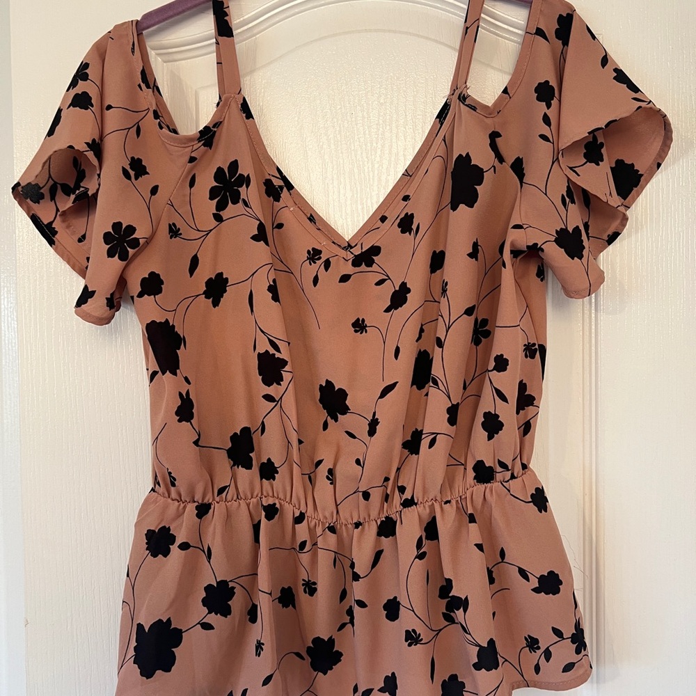 Cold-Shoulder Floral Wrap Top in Beige with Black Print - Picture 2 of 2